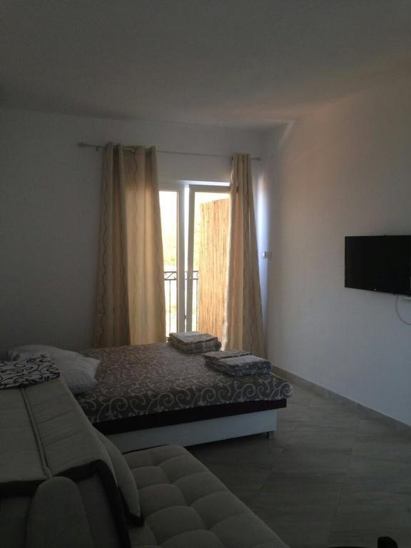 Apartmani Roganovic 루시티차 외부 사진