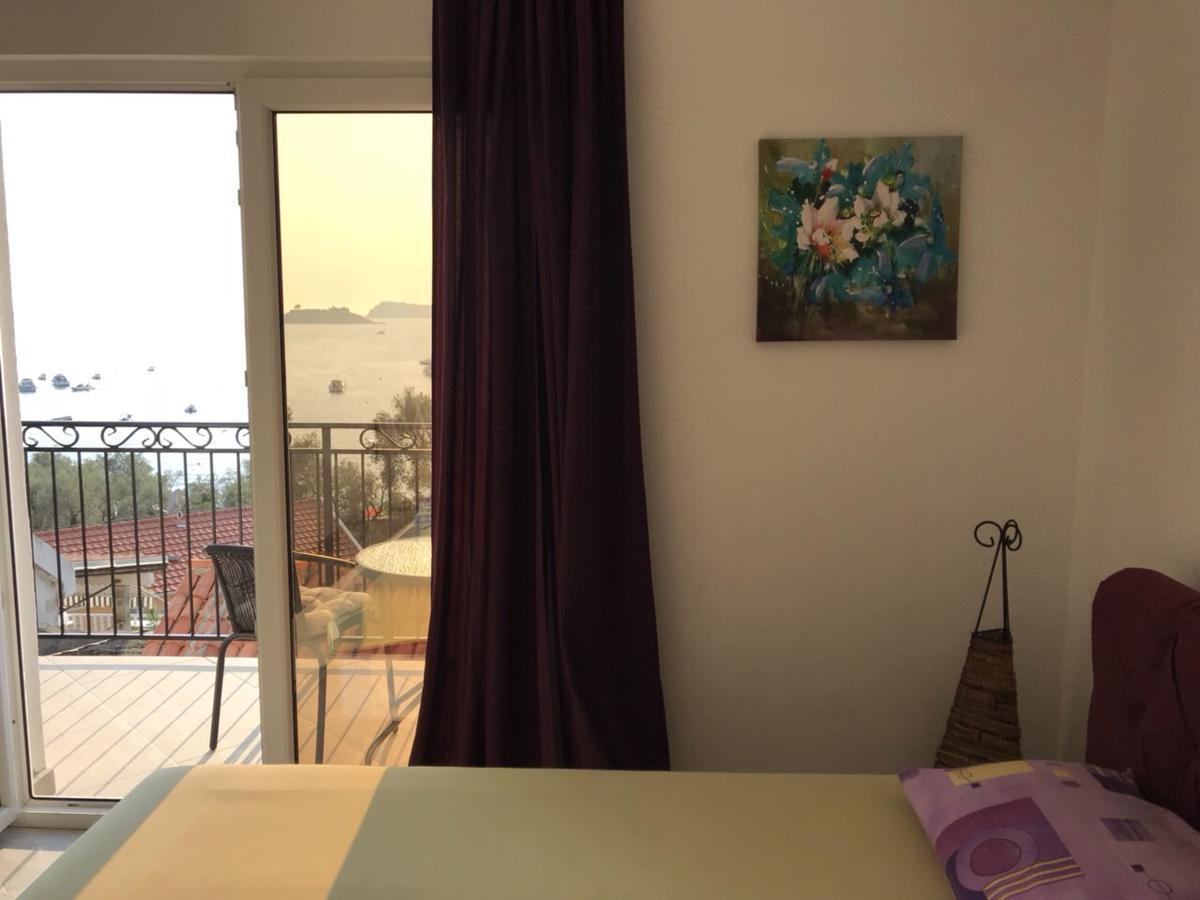 Apartmani Roganovic 루시티차 외부 사진